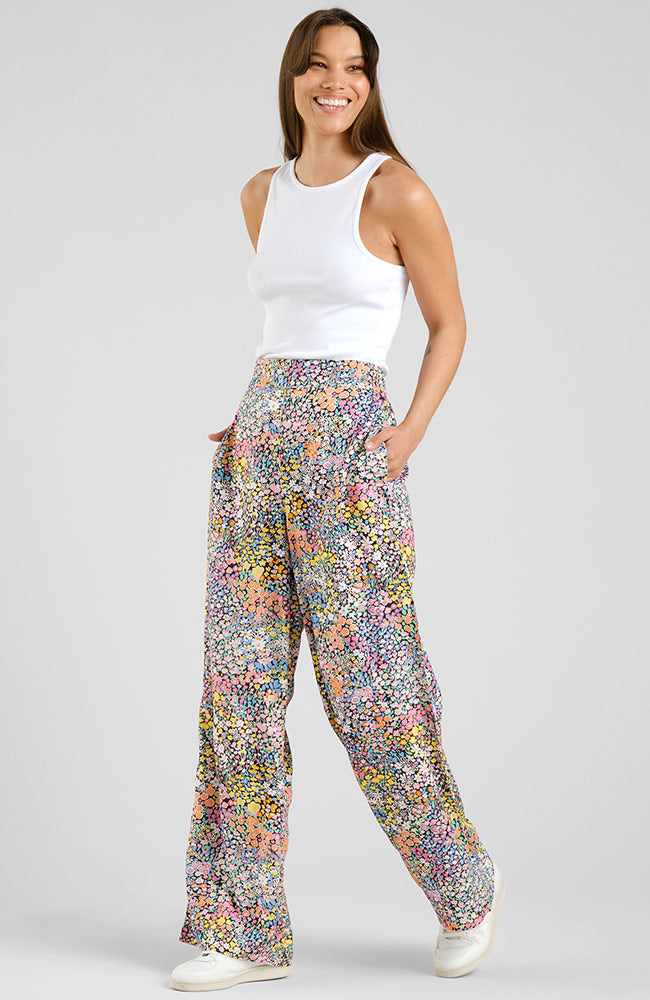 Dedicated Ale pants meadow flowers Tencel ladies | Sophie Stone 