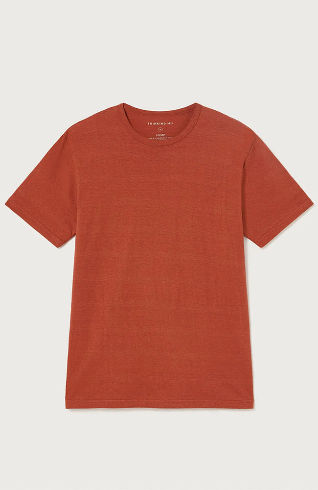 Thinking MU clay red duurzaam hemp t-shirt voor heren | Sophie Stone