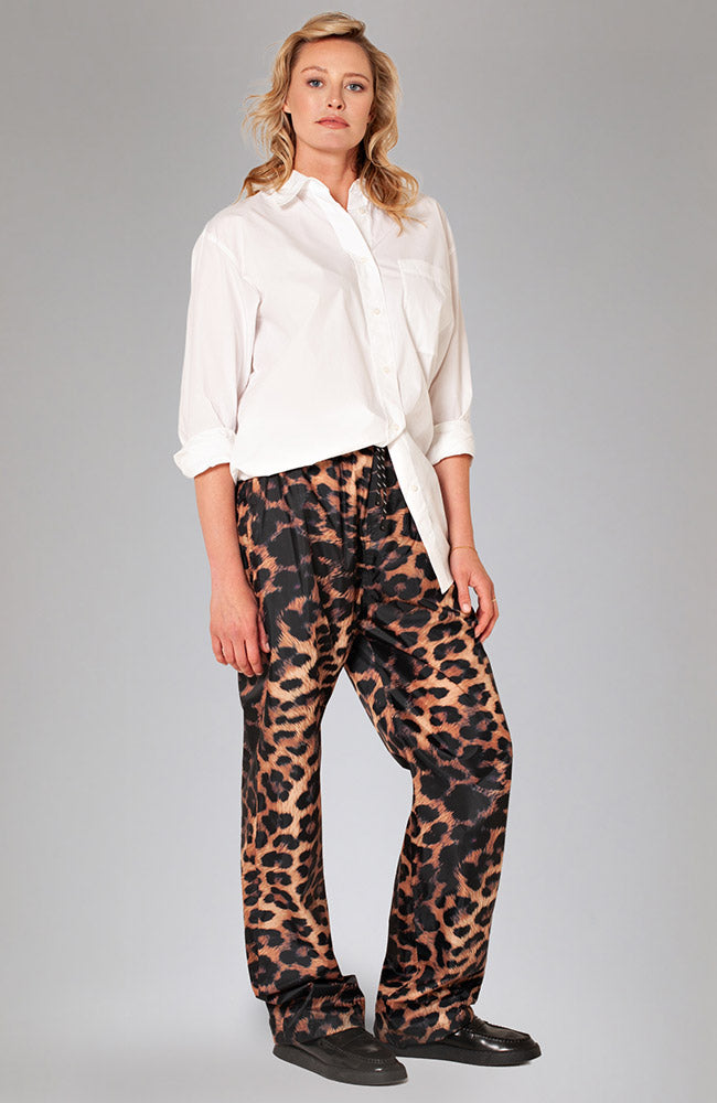 Rainkiss Dark Leopard regenbroek van 100% gerecycled PET (GRS) vrouw | Sophie Stone