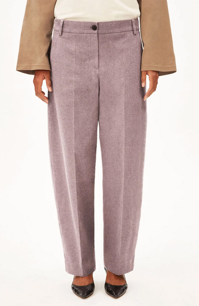 ARMEDANGELS Barrel broek red oat van 98% bio katoen dames | Sophie Stone