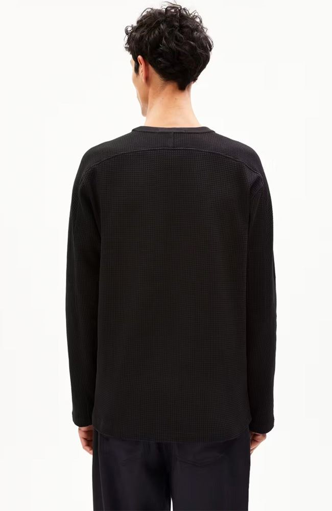 ARMEDANGELS Josuaa waffle long sleeve black | Sophie Stone