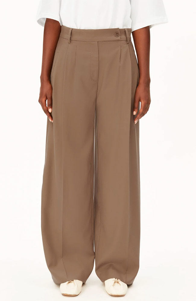 ARMEDANGELS Kaayua broek amberwood van TENCEL voor dames | Sophie Stone