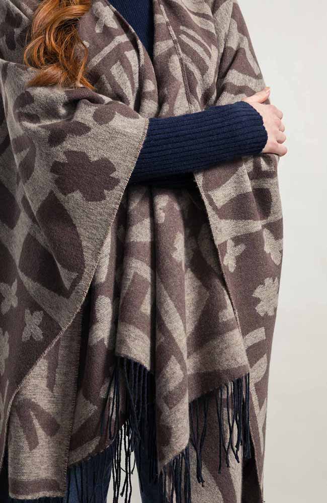 Rifò Creek kimono-mantel bruin van gerecycled katoen en katoen | Sophie Stone