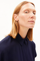 ARMEDANGELS Larisaana blouse navy van Ecovero dames | Sophie Stone