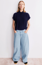 ARMEDANGELS Larisaana bloesje tinted navy van Ecovero dames | Sophie Stone