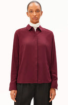 ARMEDANGELS Larisaana longsleeve blouse velvet red van Ecovero vrouw | Sophie Stone