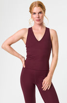 Girlfriend Collective maddie tanktop rood van 100% GRS gerecycled polyester voor dames | Sophie Stone