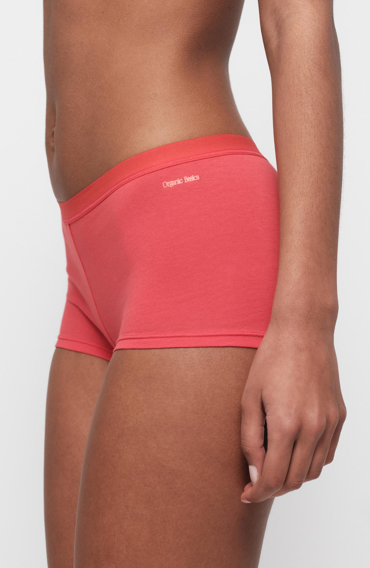 Organic Basics Core shorty rood van bio katoen dames | Sophie Stone