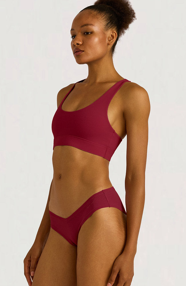 Organic Basics Flex hipster rood cranberry van 91% bio katoen dames | Sophie Stone