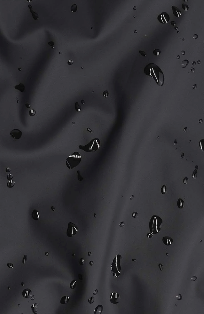 MAIUM Original Saddle zwart regenjas gerecycled polyester voor vrouwen | Sophie Stone 