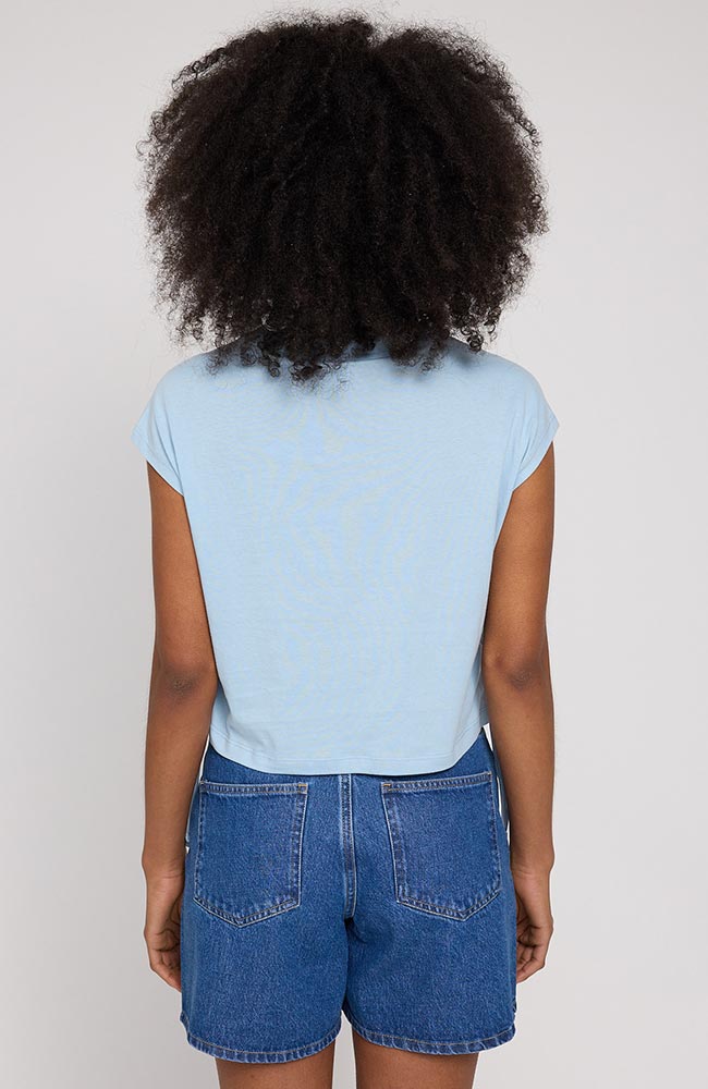 MAZINE T-Shirt mit Krawatten-Detail in Nebelblau aus Bio-Baumwolle für Damen | Sophie Stone