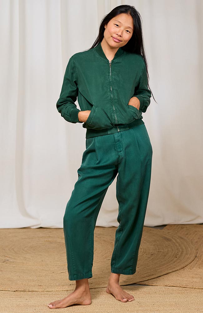 TWOTHIRDS Vulcano jacket in green, made from TENCEL® lyocell for women | Sophie Stone