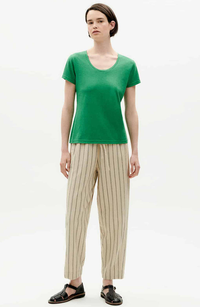 Thinking MU Regina t-shirt clover green van bio katoen hennep voor dames | Sophie Stone