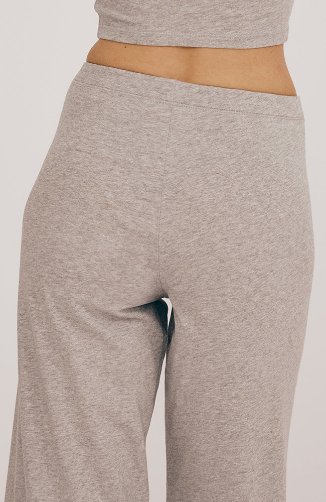 Organic Basics Core Sport straight pants grijs van bio katoen | Sophie Stone