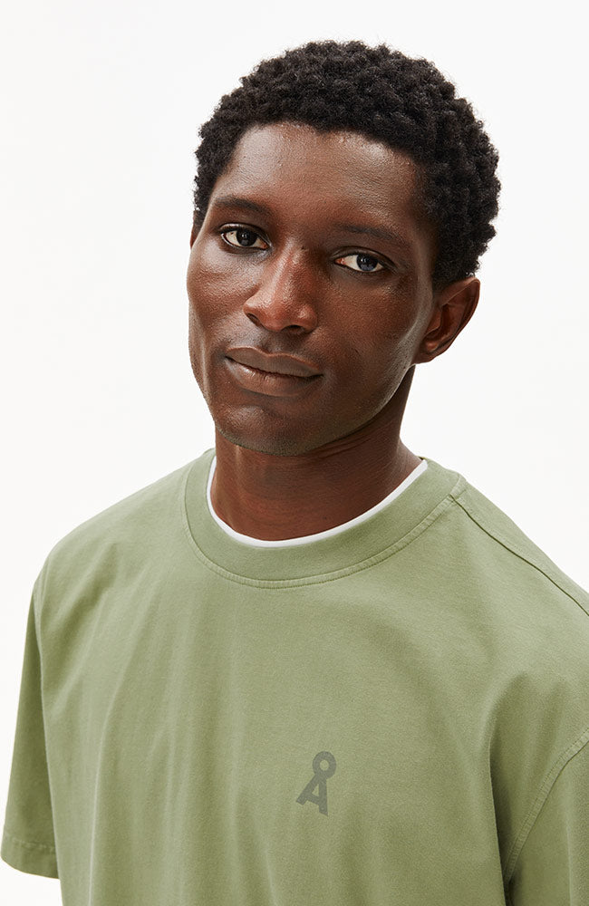 ARMEDANGELS Maarkos fatigue green t-shirt organic cotton men's | Sophie Stone