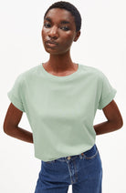 ARMEDANGELS Idaara T-Shirt aus Bio-Baumwolle für Damen, grün | Sophie Stone