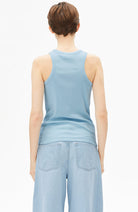 ARMEDANGELS Kanitaa top blue glow bio katoen voor dames | Sophie Stone
