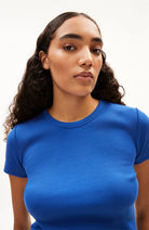 ARMEDANGELS Kardaa t-shirt dynamo blue van bio katoen voor dames | Sophie Stone
