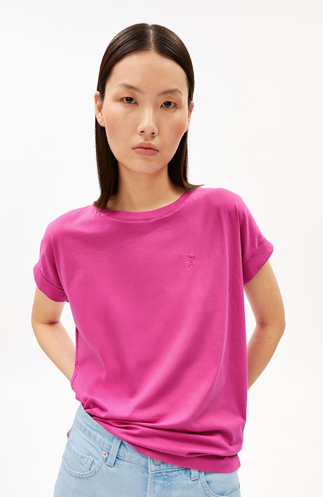 ARMEDANGELS Idaara T-Shirt in Fuchsia aus Bio-Baumwolle für Damen | Sophie Stone