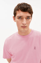 ARMEDANGELS Maarkos T-Shirt, gewaschen, Beerenfarbe, Bio-Baumwolle, Herren | Sophie Stone