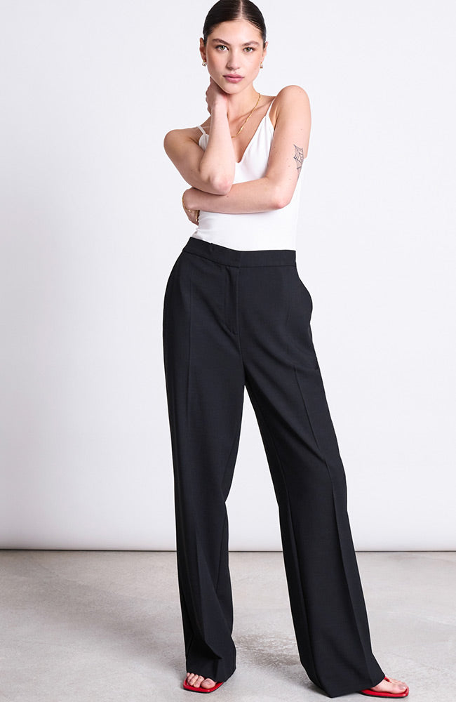 JAN 'N JUNE Coralie pants black by Ecovero for women | Sophie Stone 