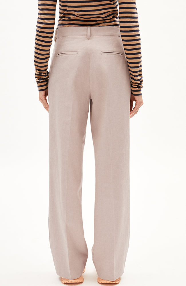 ARMEDANGELS Leandraa pants cinnamon from sustainable organic cotton ladies | Sophie Stone