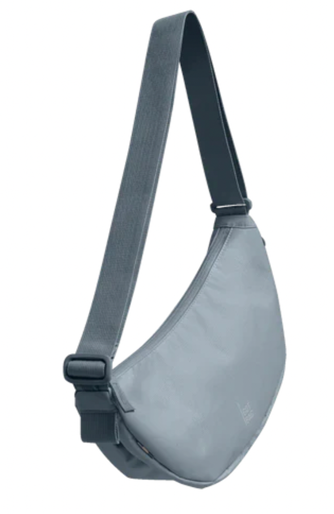 GOT BAG Moon bag small marlin blauw van gerecycled oceaan plastic uniseks | Sophie Stone