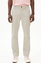 ARMEDANGELS Aaster chino sand stone from organic cotton for men | Sophie Stone