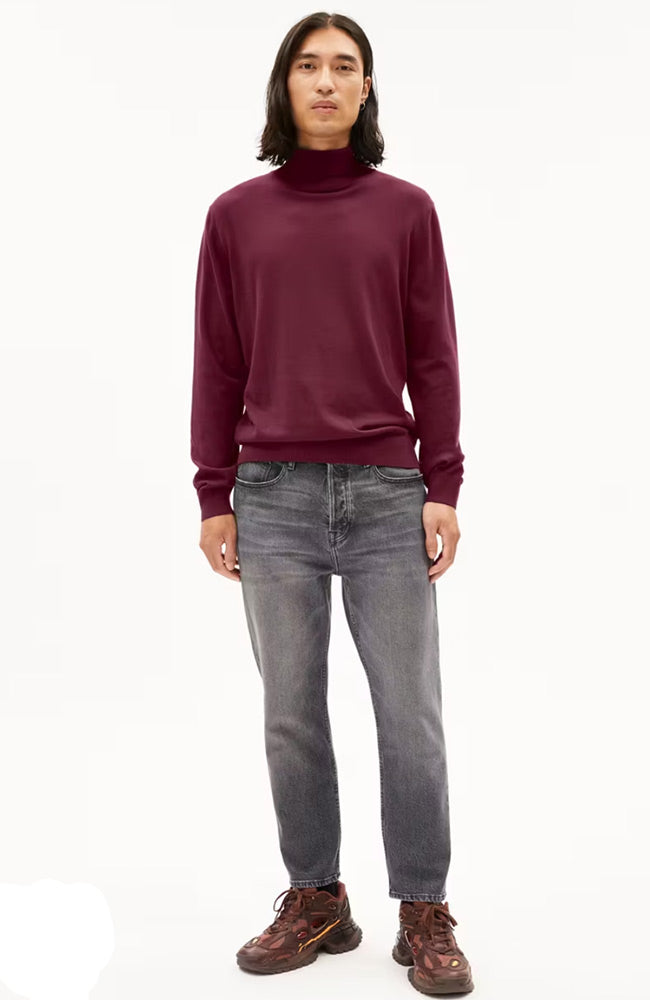 ARMEDANGELS Gaardo turtleneck cranberry from organic cotton man | Sophie Stone