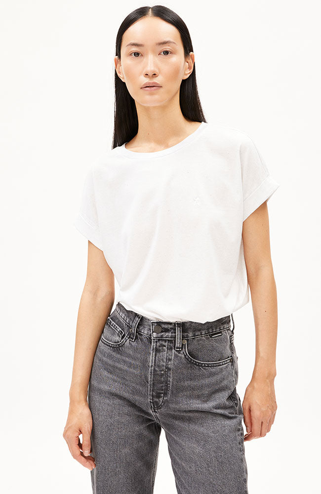 ARMEDANGELS Idaara circular used white recycled cotton tencel | Sophie Stone