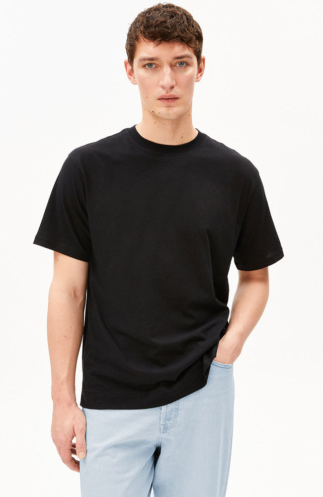 ARMEDANGELS Maarkos t-shirt zwart linnen heren | Sophie Stone