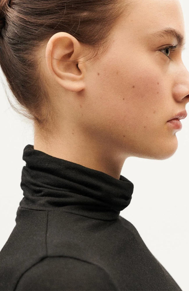 Thinking MU Noe Rollkragenpullover Kaschmir schwarz | Sophie Stone