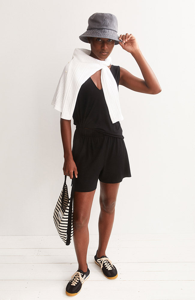 ARMEDANGELS Relaxed-Jersey-Shorts schwarz für Damen aus Ecovero | Sophie Stone