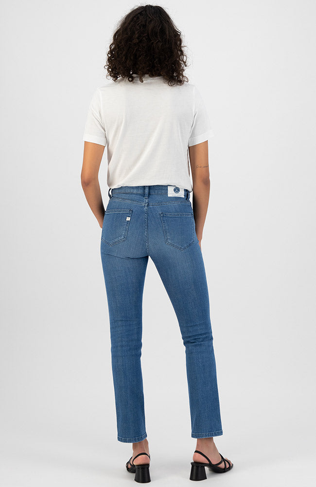 MUD jeans Faye Straight Authentic Indigo organic cotton | Sophie Stone