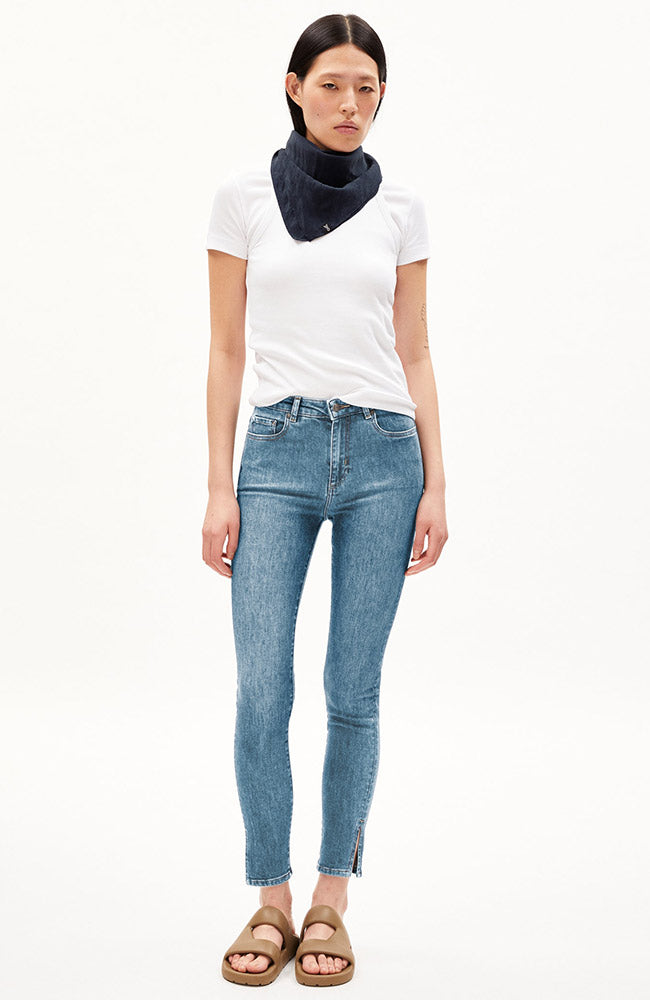 ARMEDANGELS Tillaa stretch jeans hemp pearl blue sustainable jeans | Sophie Stone